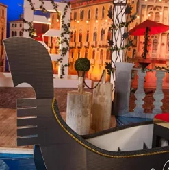 Anderson’s Italian Theme Gondola Photo Prop Kit