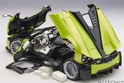 AUTOart Pagani Huayra Roadster 1/18 Model Car Green