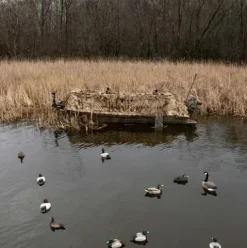 Beavertail 1400 Series Boat Blind Blind Spot Timber