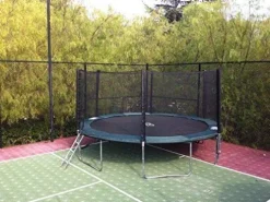 Best Trampoline USA Galactic Xtreme 16 FT Commercial Grade Round Trampoline with Enclosure