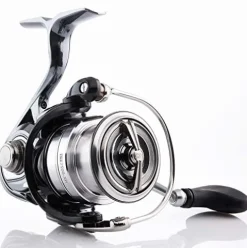 Daiwa Exist LT Right Hand Spinning Reel 3000D Silver