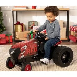 ERTL Case IH Magnum Seein’ Red Pulling Pedal Tractor 44337