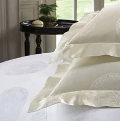 Sferra Giza Medallion Queen Flat Sheet White